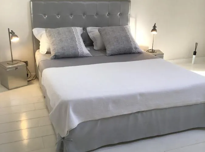 Bed & Breakfast Aux Anges Gardiens 4*